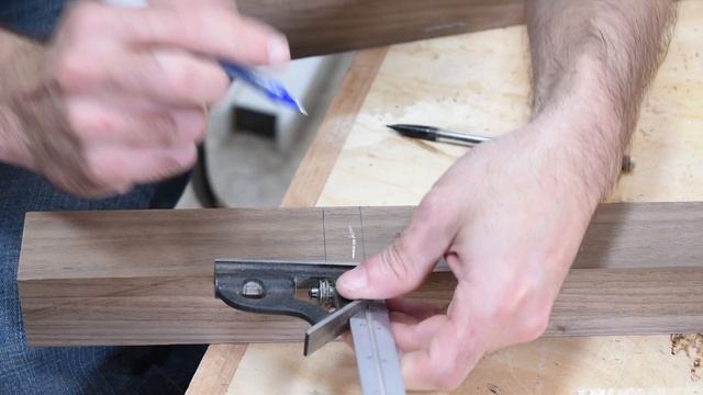DIY Hallway Table with Mortise and Tenon Joinery смотреть онлайн
