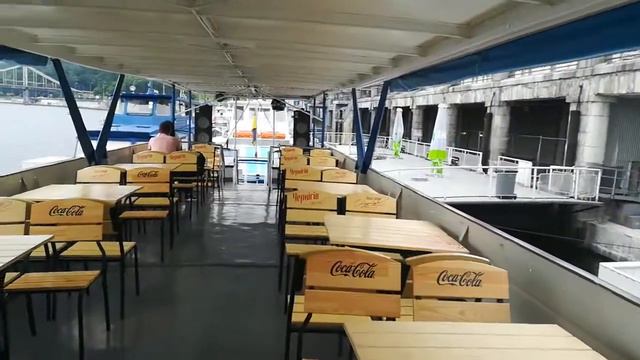 Киев. Речной трамвай "Говерла". Обзор верхней палубы. смотреть онлайн