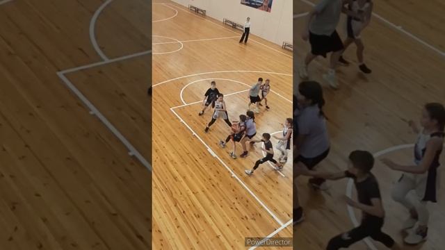 Баскетбол девочки - мальчики смотреть онлайн