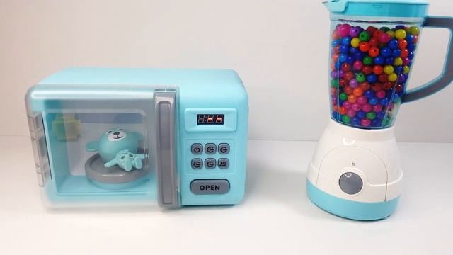 Satisfying Video ASMR l Mixing Rainbow Candy With Microwave & Blender Machine ASMR #64 смотреть онлайн