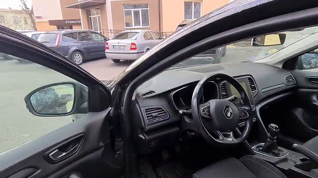 Черные красавцы Renault Megane ZEN 4 c пробегами 101 и 147тис.км. Винница. Цена 13300 и 13500$. смотреть онлайн