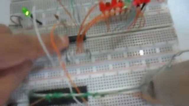 PCF8574 SALIDAS EJEMPLO 1 смотреть онлайн