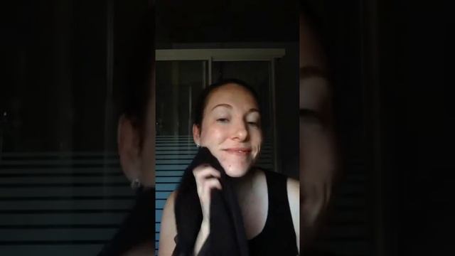 Bamboo Charcoal Detoxifying Mask смотреть онлайн