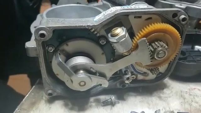 Mercedes M111 Motor Boğaz Kelebeği Nasıl Kurar Bilgilendirme Videosu