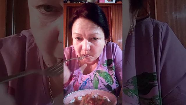 Вкусная курочка с хреновиной😋 смотреть онлайн