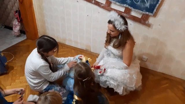 Новые Новогодние Игры для детей и подросткок в квартире и не только! смотреть онлайн