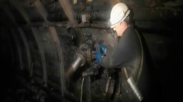 ТЯЖЁЛАЯ НЕФТЬ смотреть онлайн