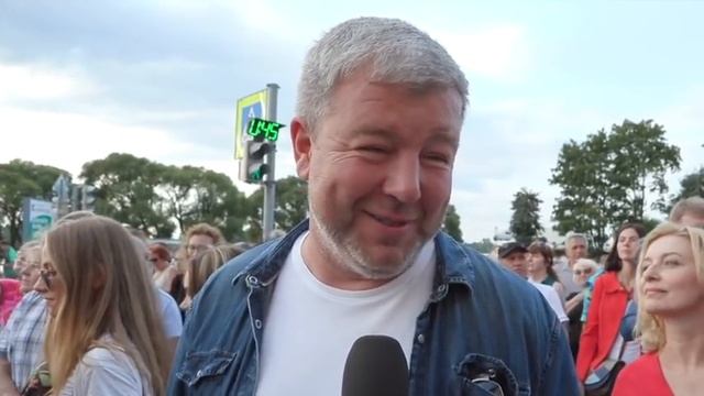 Праздничное шествие в честь открытия фестиваля «Окно в Европу» смотреть онлайн