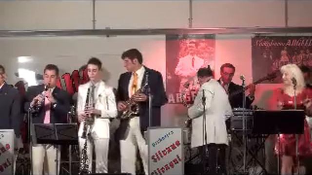 IL MIO CLARINO valzer di Ferrer Rossi suonato a Cotignola dall'orchestra ARGELLI alla serata in ric смотреть онлайн