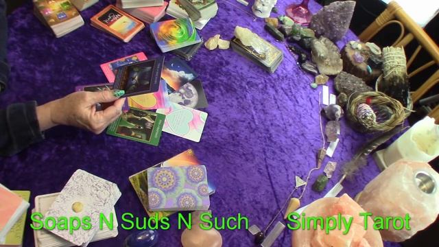 Release a situation that is holding you back, Claim your peace #tarot #oraclereading #tarotreading смотреть онлайн