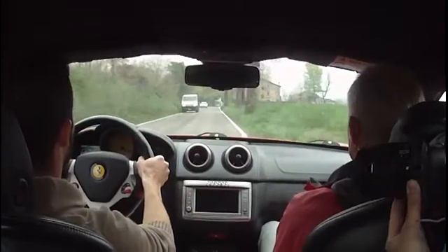 Ferrari California, Maranello, Italia. On board. смотреть онлайн