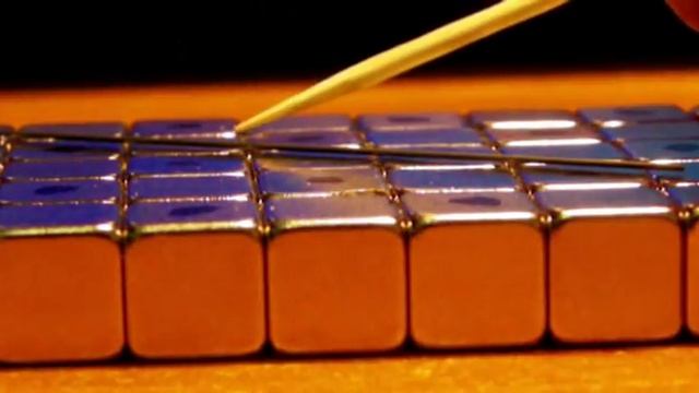 Графитовый стержень парит на магнитной подушке смотреть онлайн