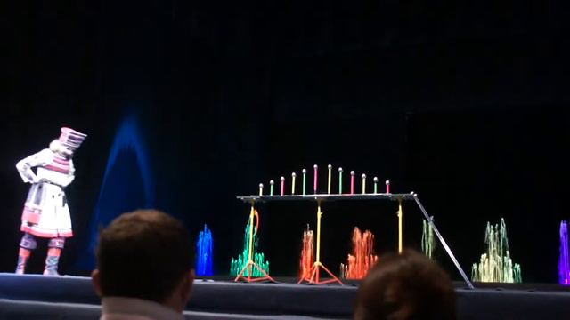 Цирк танцующих фонтанов Аквамари́н 70