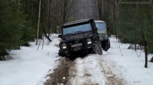 По бездорожью на внедорожнике Мерседес Гелендваген на Тракторах и злой УАЗ.