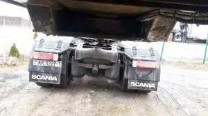 Как расцепить и зацепить полуприцеп. Видео для начинающих ....