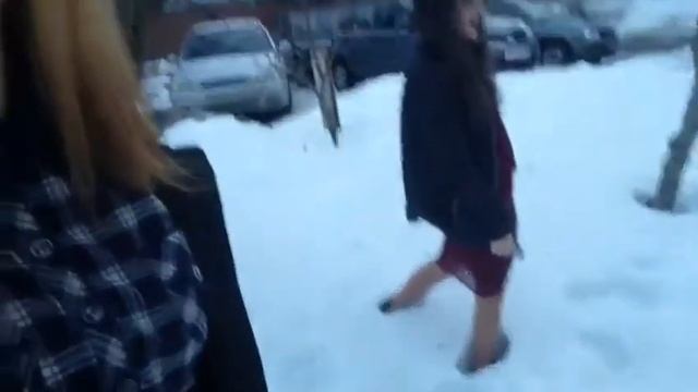 Нога провалилась в снегу-4 апреля смотреть онлайн