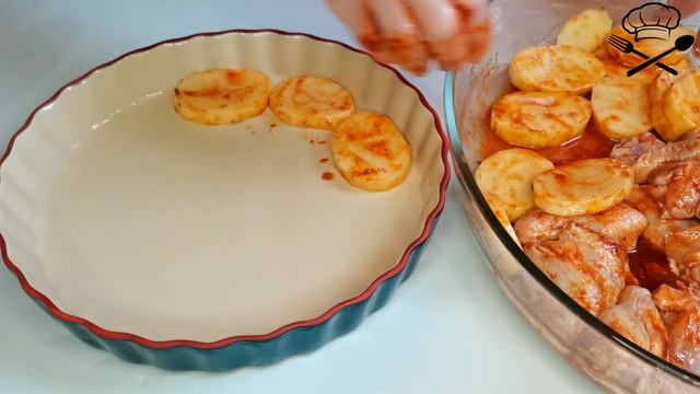 Куриные крылышки с картошкой в духовке - простая и вкусная еда для всей семьи смотреть онлайн