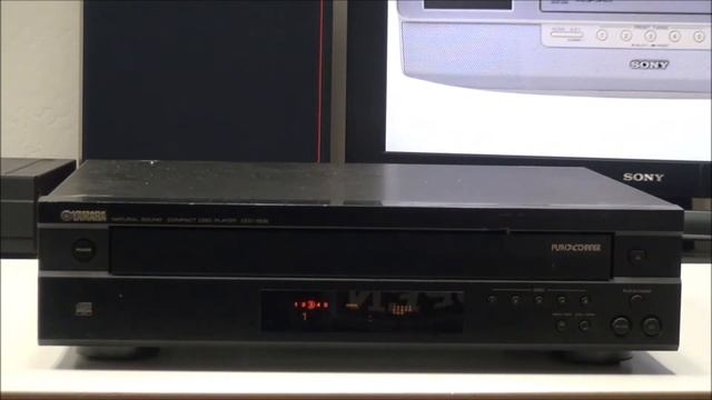 Yamaha 5 Disc Carousel CD Changer with Optical Output CDC-506 Product Demo смотреть онлайн
