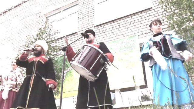 казачий ансамбль ВАР день Троицы ч1