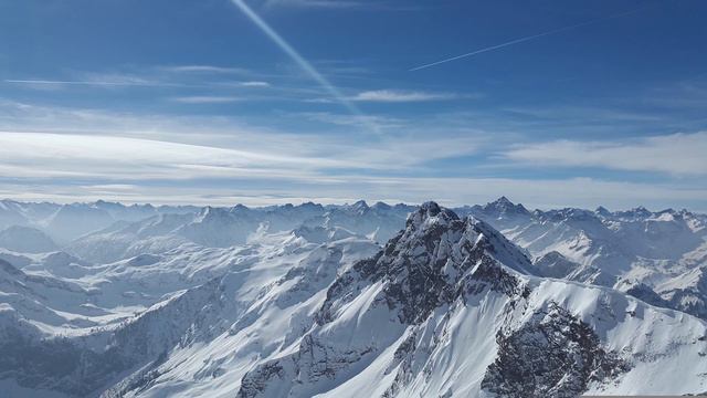 Snowy Mountains Far Beyond--Calm Peace with Bruno Gröning--528 Hz Music, Mind relaxation! смотреть онлайн