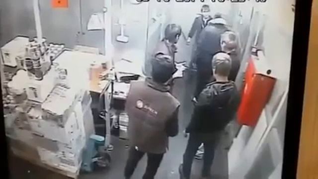 Беспредел в магазине смотреть онлайн
