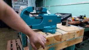 Спасибо и обзор быстрораздвижных тисков.