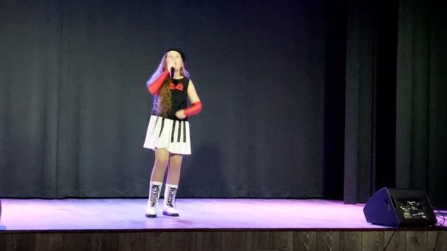 Ксения Голубева "Maman me dit", г.Владимир смотреть онлайн