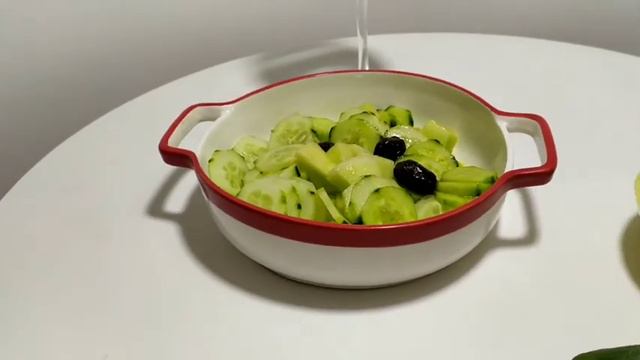 Ensalada Pepino Melón y aceitunas griegas смотреть онлайн