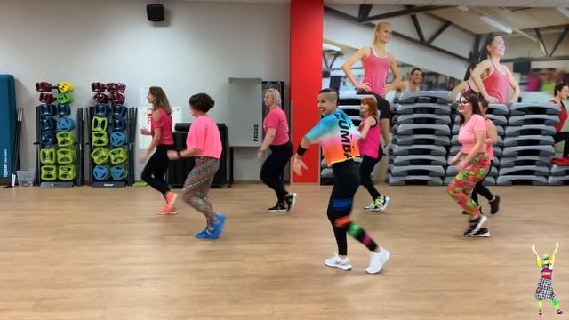 Maluma ft Ricky Martin - No se me quita - ZUMBA® Fitness - choreo by Maria смотреть онлайн