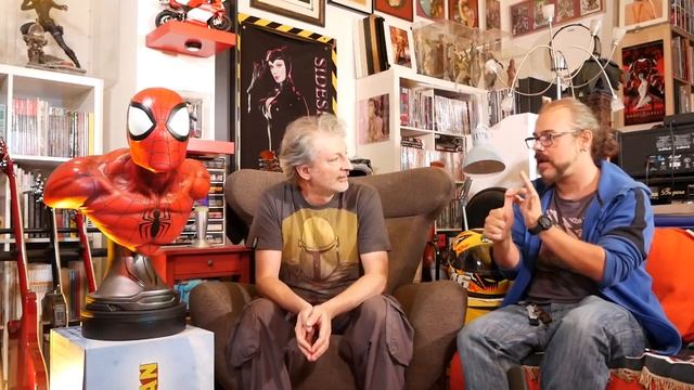 ... on the couch with: She Hulk attorney at law & Spider-man Lifesize bust смотреть онлайн