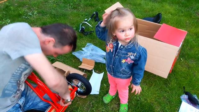 Детский Велосипед Schwinn Roadster Trike Видео для Детей The Best Bike for Kids Unboxing & Riding смотреть онлайн
