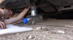 Вовремя я туда залез! ПОЧЕМУ ПРО НЕГО ВСЕ ЗАБЫВАЮТ? Замена антифриза своими руками в гараже! Mazda