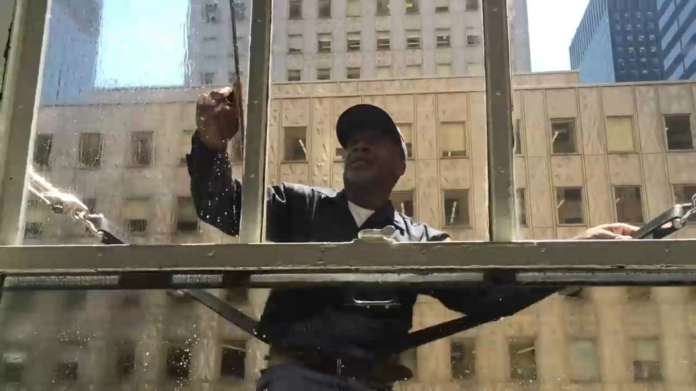 Стальные нервы. Мойщик окон в Нью-Йорке смотреть онлайн