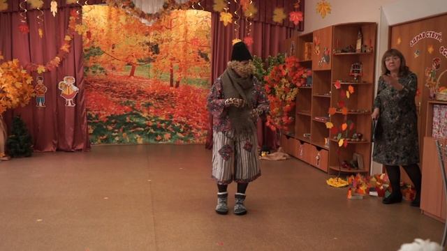 Осенняя сказка "Приключения в осеннем лесу" группа Звездочки смотреть онлайн