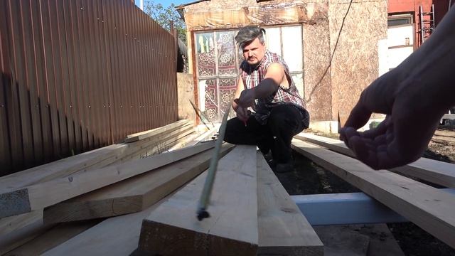 День 3 Мастерская своими руками: разгрузка леса, складирование и пропитка древесины смотреть онлайн