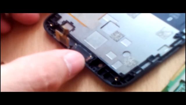 HTC Desire 516 dual sim UKR (Полосы на экране и Мерцание, Утопленник)) смотреть онлайн