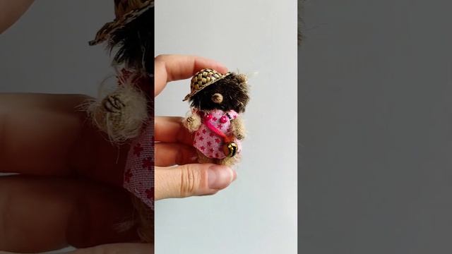 Всего 6,5 см ? Ёжик с приданым • Игрушка для игрушек #тедди #ручная_работа #кукольныйколлекционер смотреть онлайн