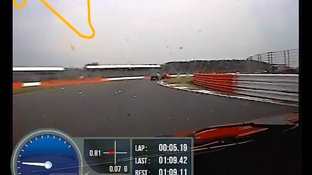 VW Caddy van Racing at silverstone in 750mc roadsports crash 7/5/16 смотреть онлайн