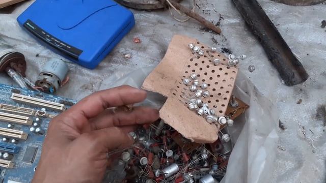 Свалка ,конфеты и кристал)) смотреть онлайн