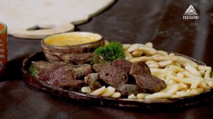 Чеченская кухня: Домашняя сушёная колбаса с галушками