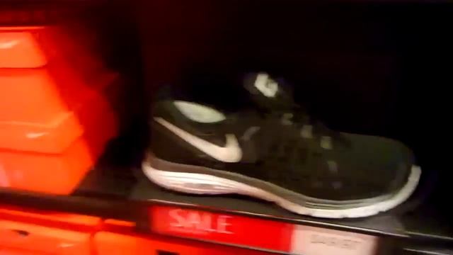 USA Nike ✌ - скидки распродажа перед Рождеством ЦЕНЫ 14.12.2014 смотреть онлайн