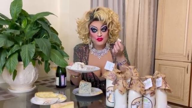 Гастрономический ор****м Зазы Наполи смотреть онлайн