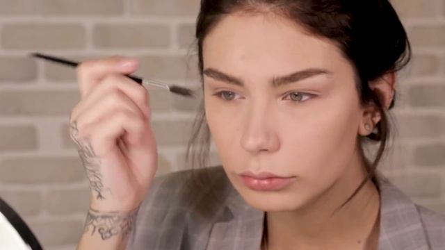 Космо Бьюти Деловой макияж от Юлии Гельцман