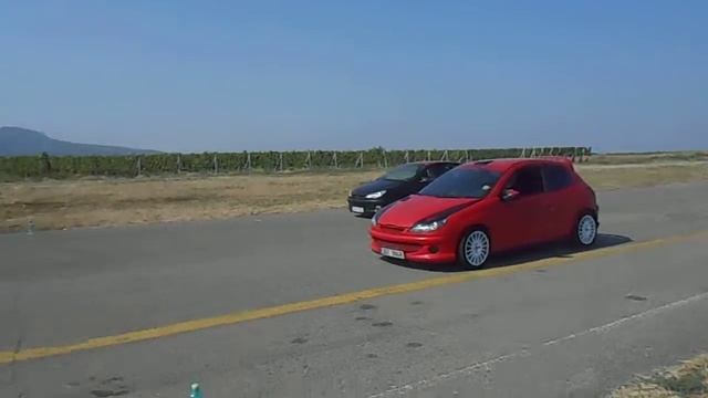 Peugeot 206 1.1, 1.4, 1.6 and 2.0 private race day смотреть онлайн