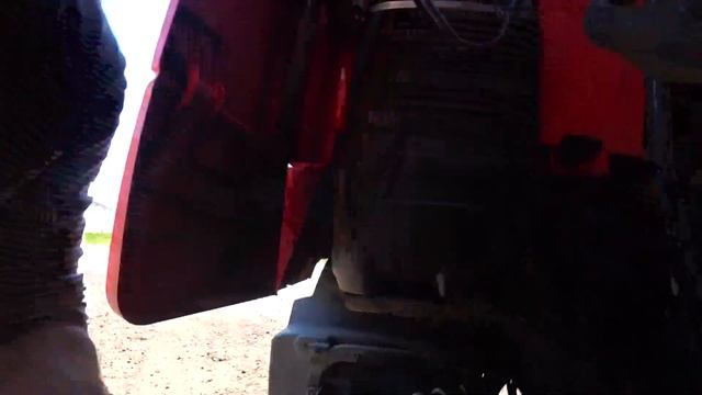 VOLVO FH небольшой ремонт тормозной пневмосистемы прицепа смотреть онлайн