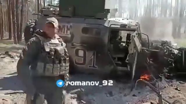 Тигр" после наезда на противотанковую мину. Все ребята, кто был внутри, живы и здоровы. смотреть онлайн