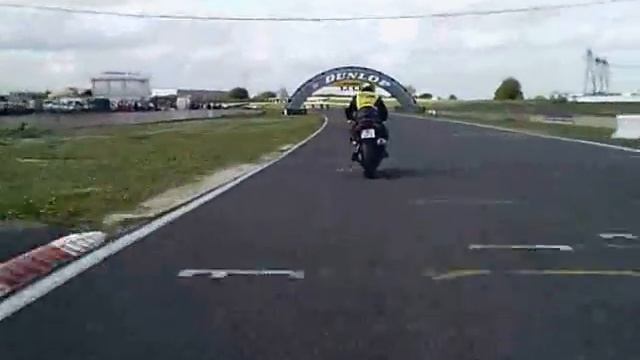 circuit Carole Z750 VFR X11 ER 6 Hornet смотреть онлайн