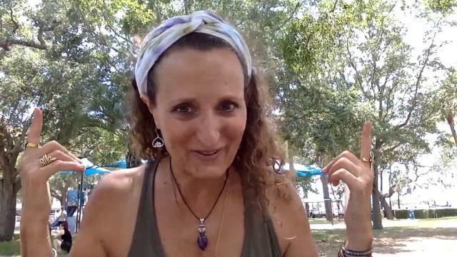 Eclipse Oracle Messages 2021 from the Divine Feminine-Be Grateful, Have Fun and Reclaim our Power! смотреть онлайн