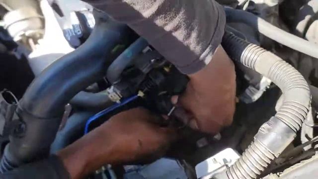 How to change throttle body on a 2016 Chevrolet Cruze Lt смотреть онлайн