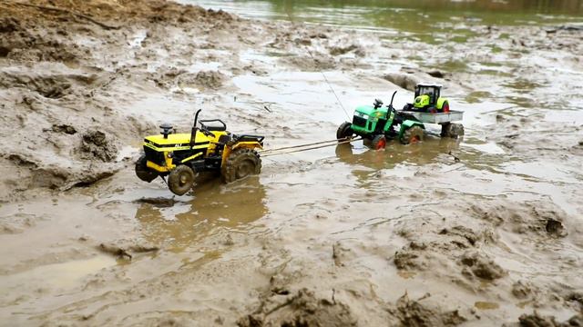 Eicher 5660 Tractor Stuck in the Mud And Pulling Out ALT Powertrac , Sonalika Tractor | CS Toy смотреть онлайн